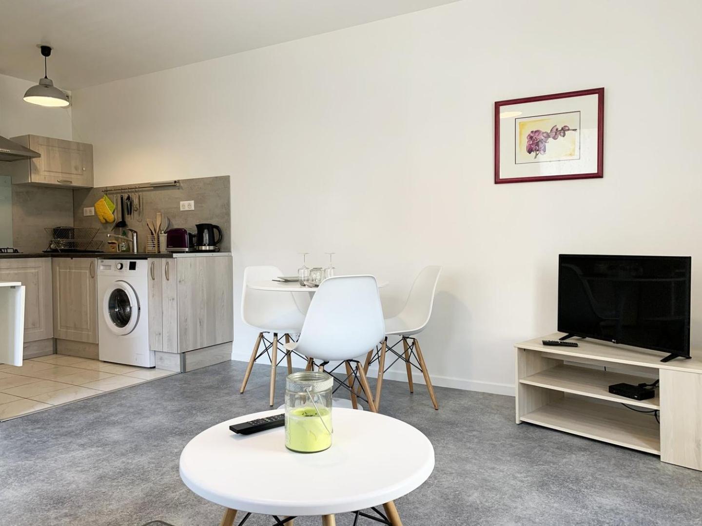 Le Matisse Apartment Mainvilliers  Luaran gambar